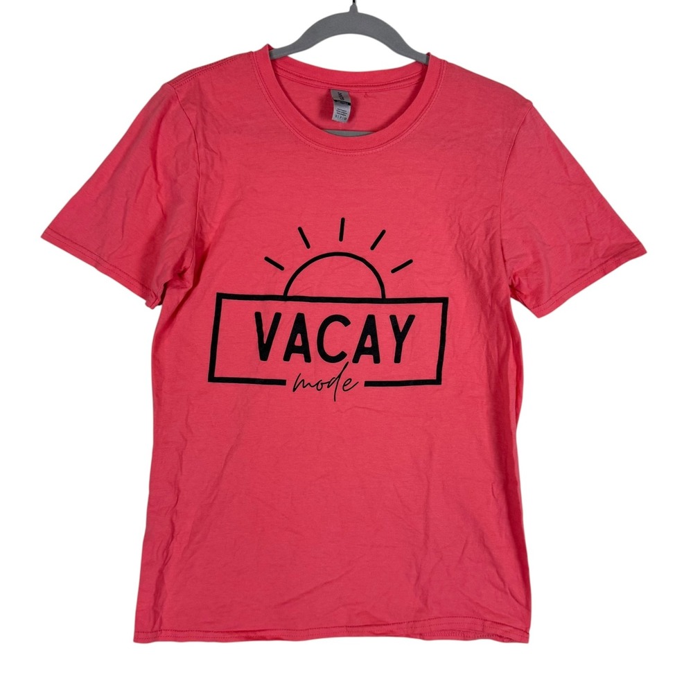 Gildan Vacay Mode Shirt Mens Small Pink Graphic Softstyle Vacation Summer Tee